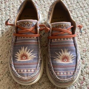 Women’s 6- Ariat Hilo Sendero Shoes (Blue Boquillas Print)